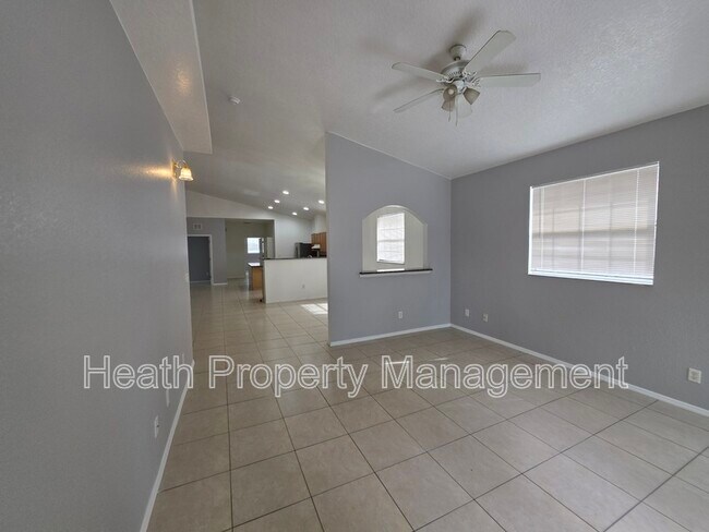 Building Photo - 5157 Rena St