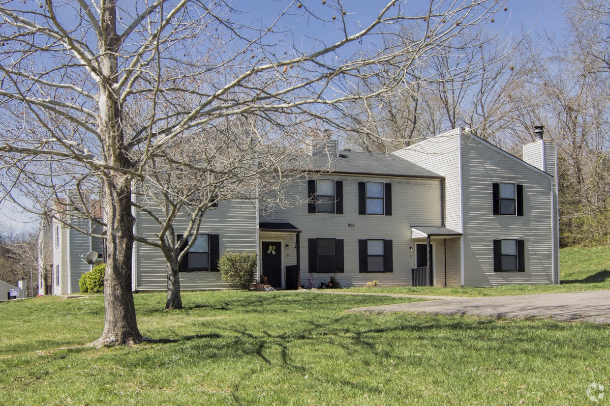 Building Photo - 900-904 Kingsbury Dr
