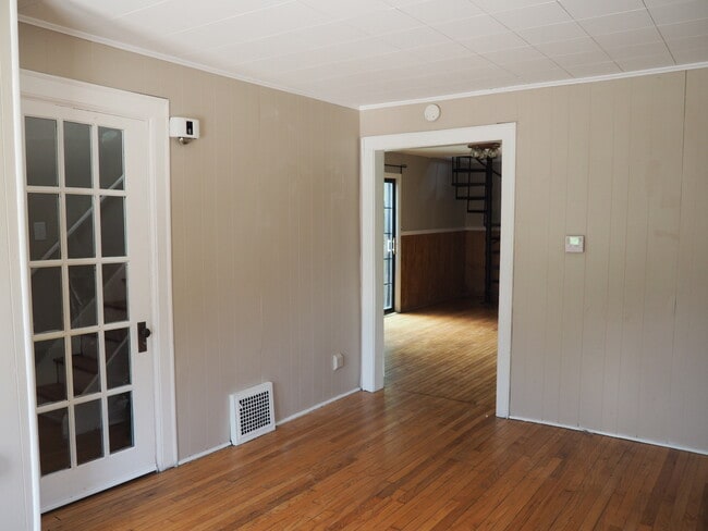 Building Photo - 9931 143rd Pl