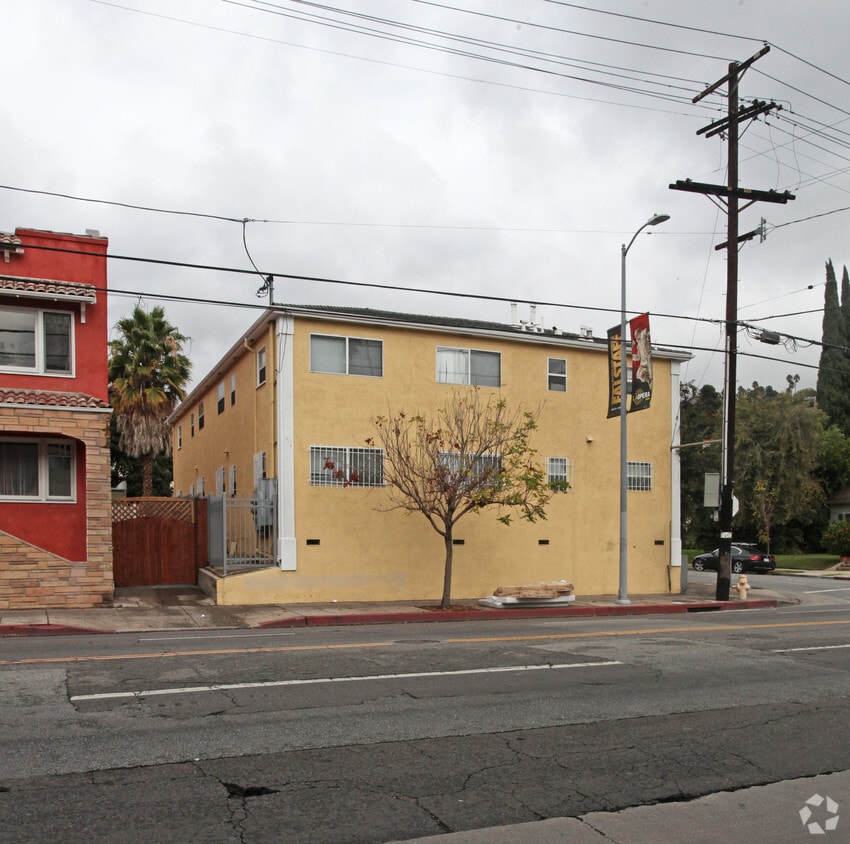 Building Photo - 1901 N Van Ness Ave