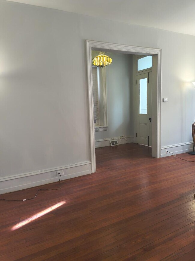 Foto del edificio - 6845 Germantown Ave