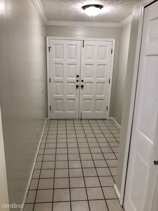 Foto del edificio - 4 br, 3 bath House - 7002 Green Spring Dr