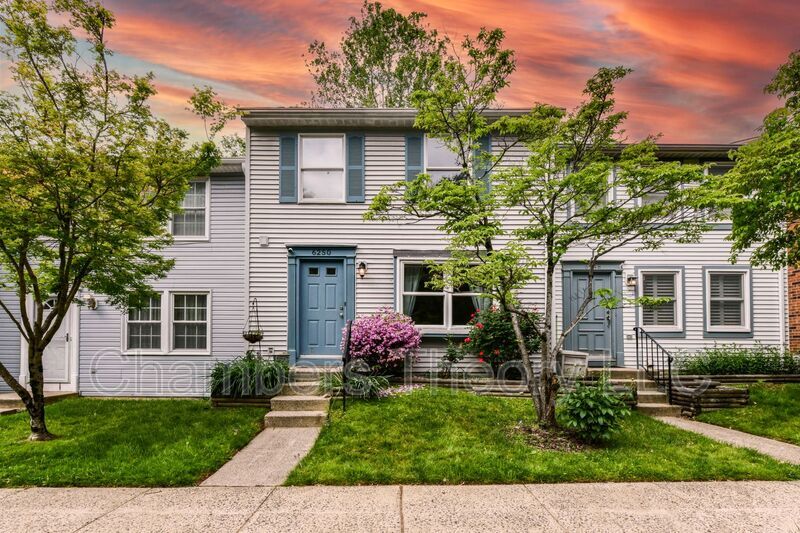 Foto principal - 6250 Hillside Rd