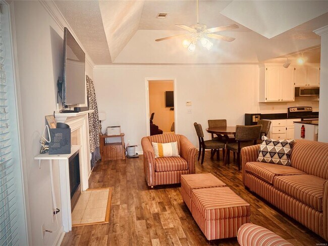 Building Photo - 8928 Asheville Dr