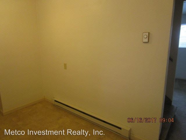 Building Photo - 406 4th St