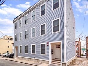 Building Photo - 322 Athens St