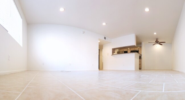 Foto del edificio - 11020 Hesby St