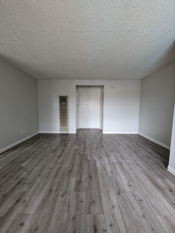 Foto del edificio - 1135 N Campus Ave