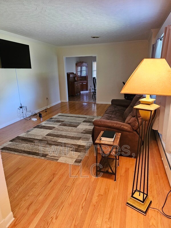 Foto del edificio - 115 Shenell Dr