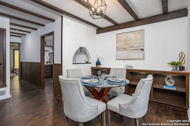 Foto del edificio - 1015 Cerro Alto Dr