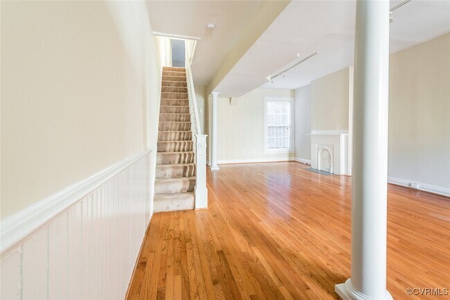 Foto del edificio - 623 St James St