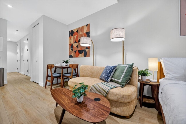 Building Photo - 160 Water St