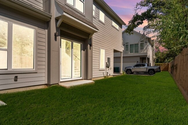 Photo - 861 Prosper St House