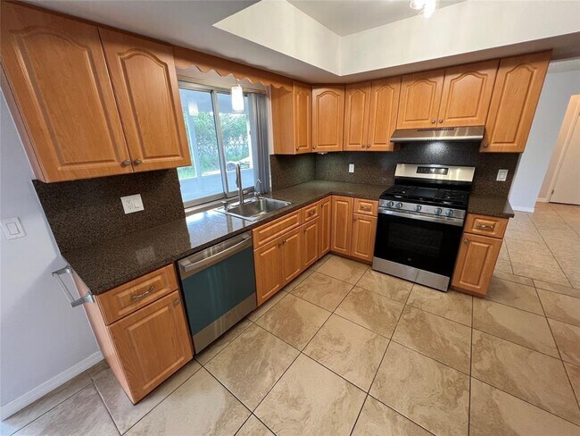 Building Photo - 2650 NW 94th Way