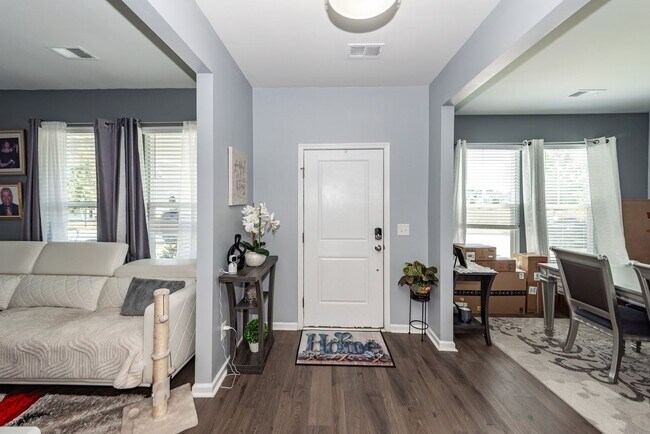 Foto del edificio - 4 Bedroom, 3.5 Bathroom Home in Summers Co...