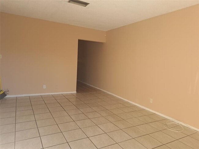 Foto del edificio - 4070 NW 30th Terrace