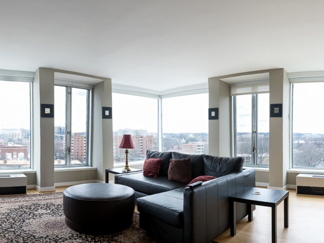 Foto del edificio - 1101 3rd St SW