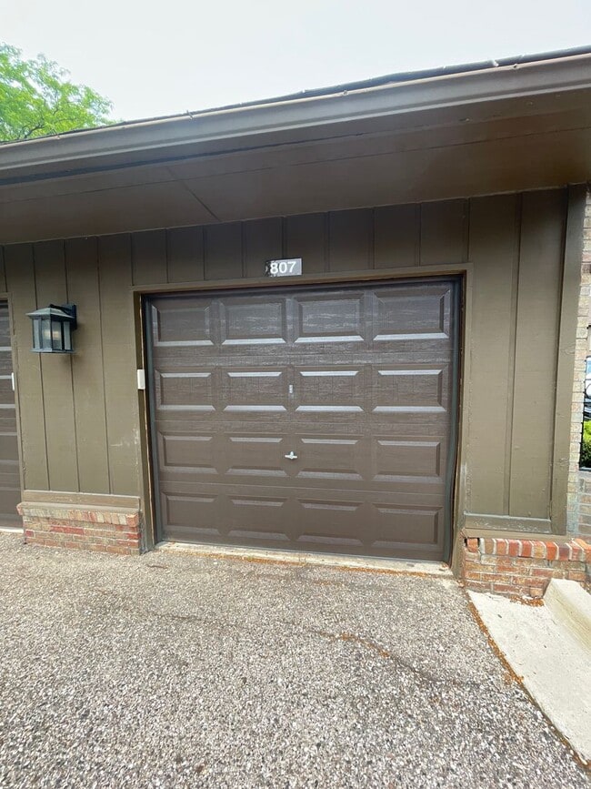 Photo - 1 Bed 1 Bath House