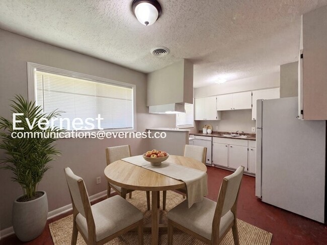 Building Photo - 8297 Baldwyn Cove