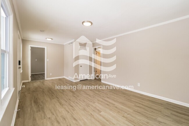 Foto del edificio - 8317 Olive St