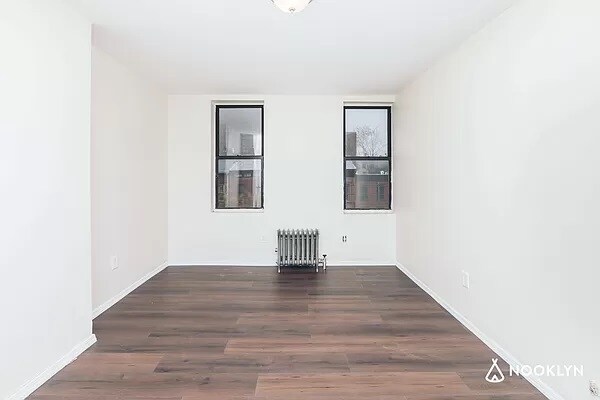 Foto del edificio - 318 Hart St