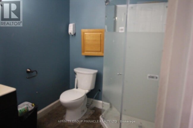 Photo du bâtiment - 413 Eldon Rd