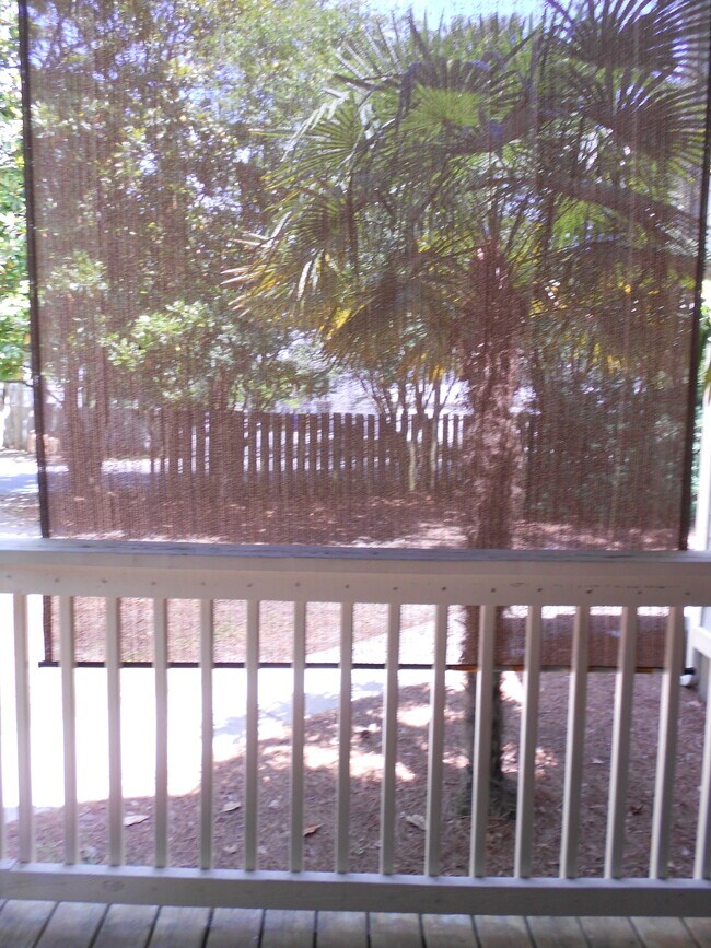 Foto del edificio - 1481 Center St Ext