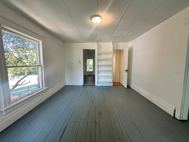 Foto del edificio - 106 Battle Creek Ave