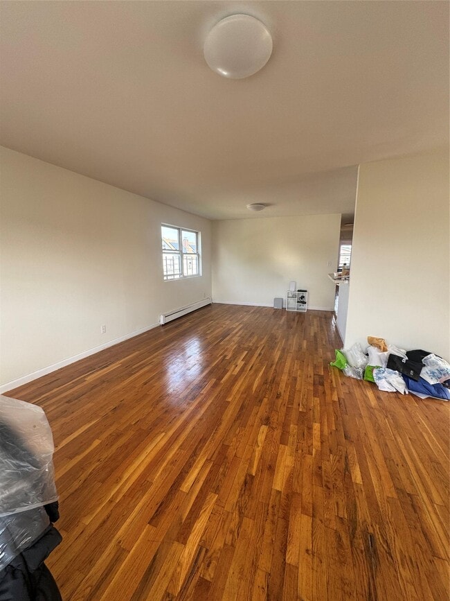 Foto del edificio - 171-30 104th Ave