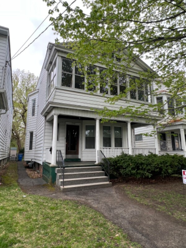 258 Manning Blvd Unit Fl2, Albany, NY 12206 Room for Rent in Albany, NY