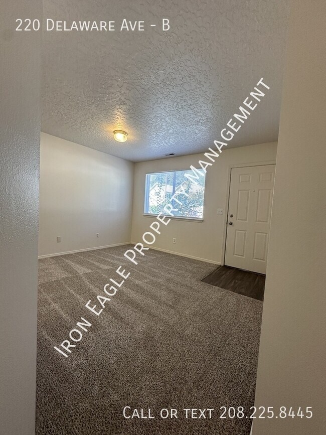 Building Photo - 220 Delaware Ave