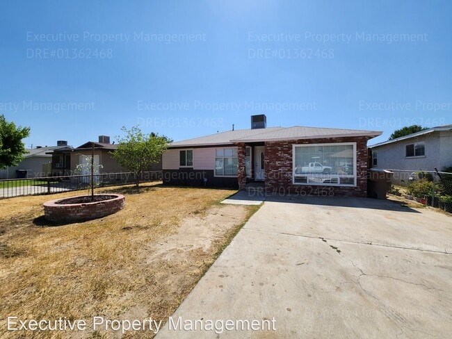 Building Photo - 3 br, 1 bath House - 420 Larry St