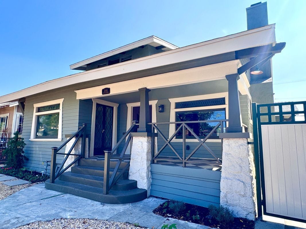 Primary Photo - 2180 W 31st St