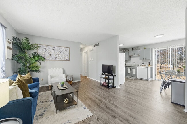 Living - Parkview Townhomes