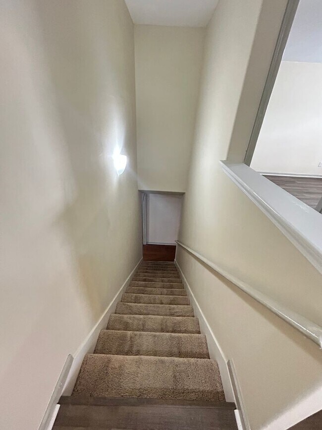 Foto del edificio - 4 bedroom/2.5 bathroom in Savannah, GA
