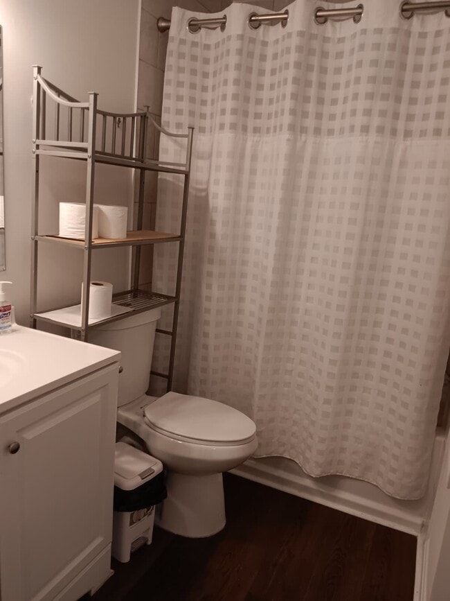 Foto del edificio - 8607 Beekman Pl