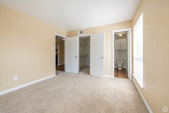 BEDROOM - 614 SQFT. - Venetian Apartamentos Houston