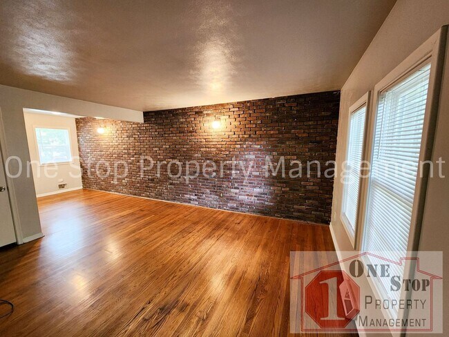 Building Photo - Cute 2-bedroom, 1-bathroom in Independence!