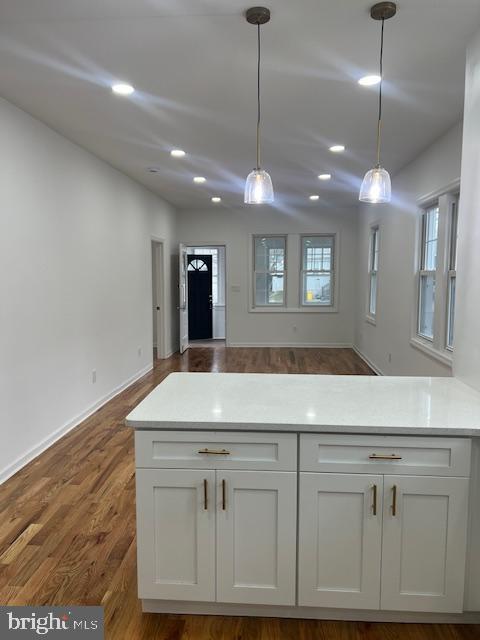 Foto del edificio - 724 Willitts Ave