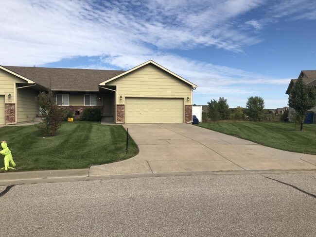 Building Photo - 8702 W. Havenhurst