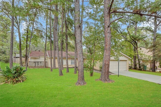Building Photo - 2 Pineash Ct
