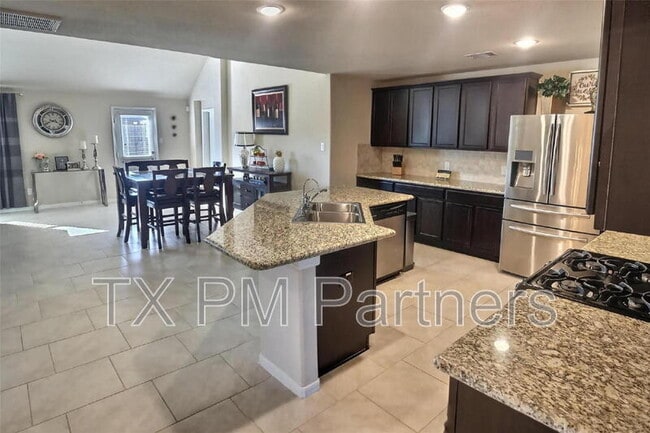 Building Photo - 3026 Village Creek Dr