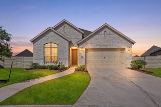 Building Photo - 2221 Forest Trace Ln