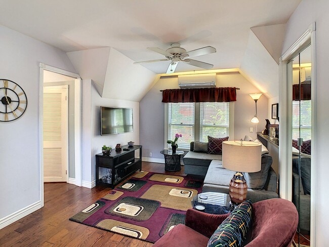 Sherman St- JK - Sherman St- JK Apartment