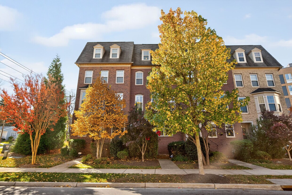 Photo - 7902 Yellowstone Way (Rockville, MD)