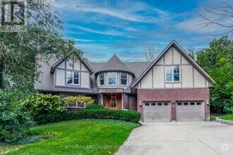 Building Photo - 1171 Colborne Ct