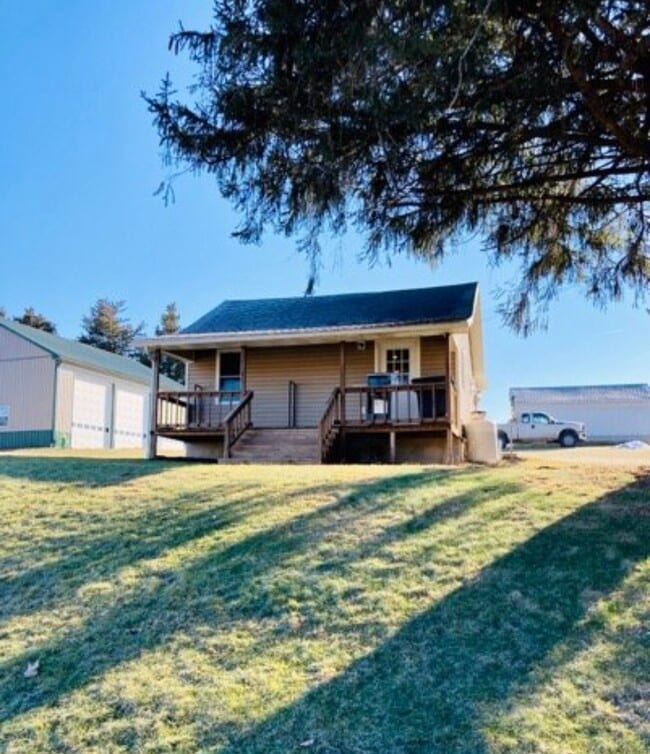 Building Photo - 314 Goram Rd