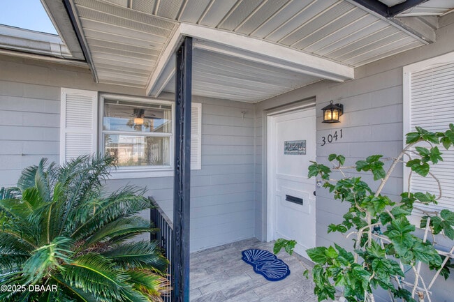 Foto del edificio - 3041 N Oleander Ave