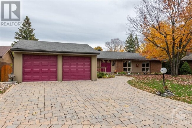 Building Photo - 64 Banting Way