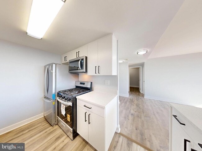 Foto del edificio - 4600 Duke St